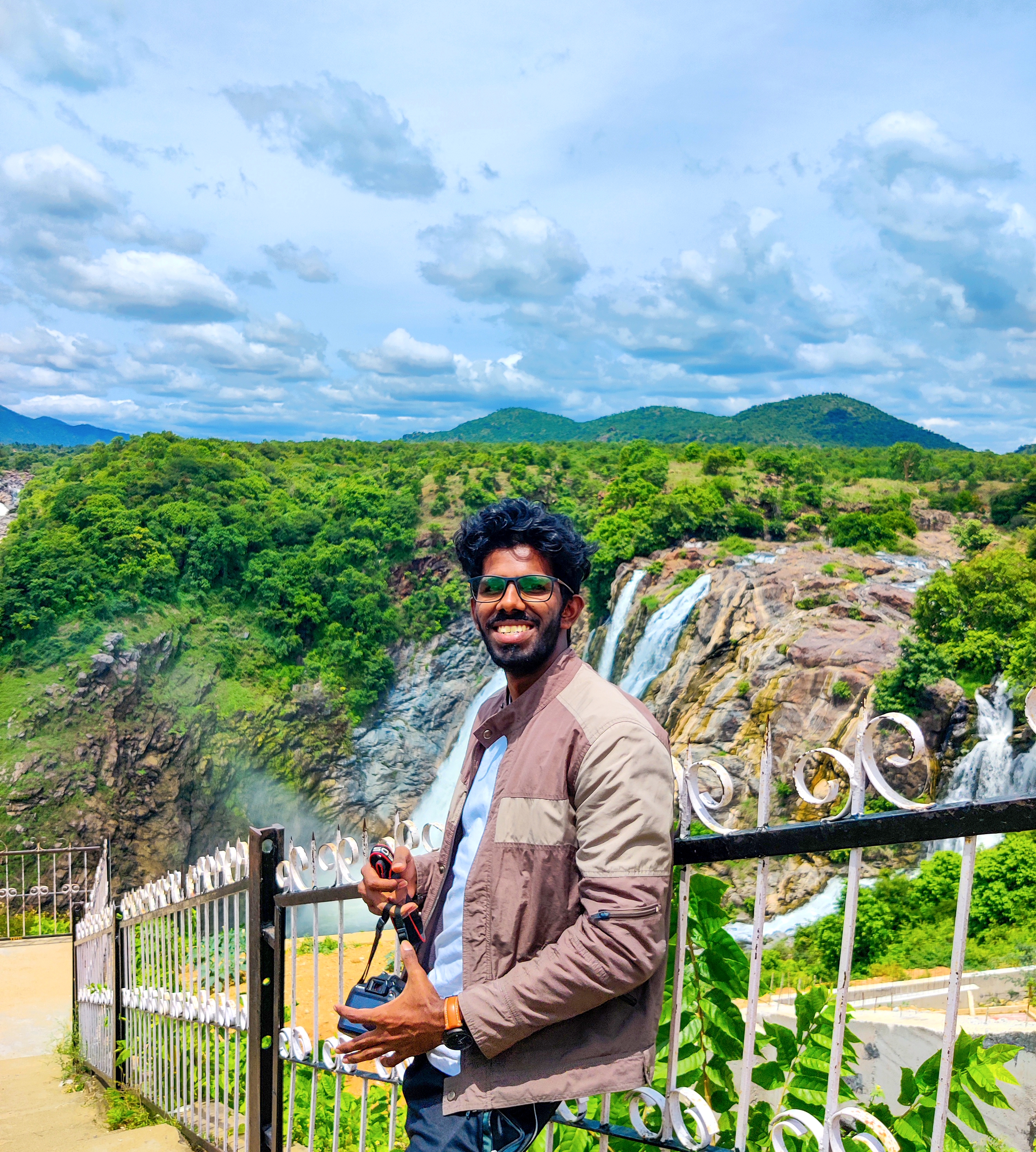 👋🏼 Hello there, I’m Manoj! - Manoj’s Homepage